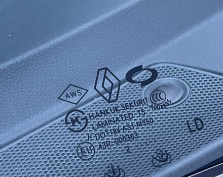 Белый Рено Колеос, объемом двигателя 2 л и пробегом 131 тыс. км за 13800 $, фото 48 на Automoto.ua