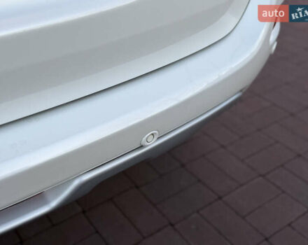 Білий Рено Колеос, об'ємом двигуна 2 л та пробігом 180 тис. км за 12300 $, фото 10 на Automoto.ua
