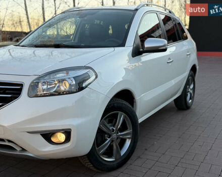 Білий Рено Колеос, об'ємом двигуна 2 л та пробігом 180 тис. км за 12300 $, фото 54 на Automoto.ua