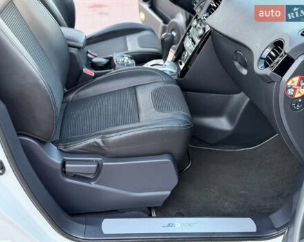 Білий Рено Колеос, об'ємом двигуна 2 л та пробігом 180 тис. км за 12300 $, фото 26 на Automoto.ua