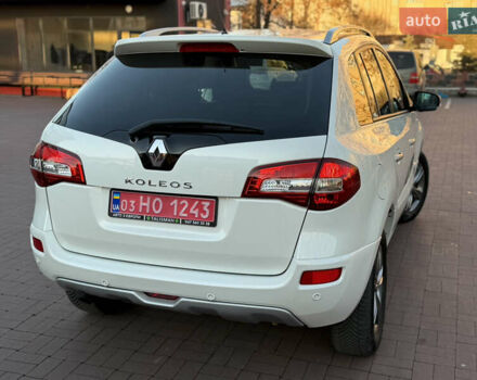 Білий Рено Колеос, об'ємом двигуна 2 л та пробігом 180 тис. км за 12300 $, фото 52 на Automoto.ua