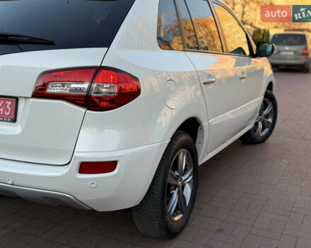 Білий Рено Колеос, об'ємом двигуна 2 л та пробігом 180 тис. км за 12300 $, фото 56 на Automoto.ua