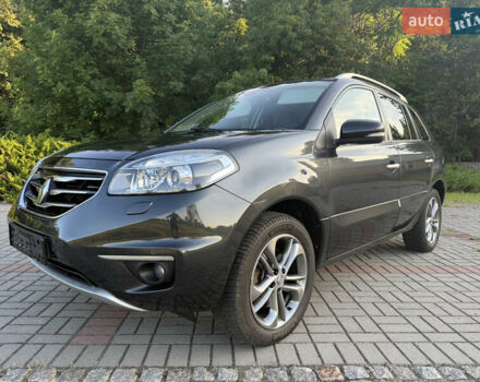Белый Рено Колеос, объемом двигателя 2 л и пробегом 246 тыс. км за 11499 $, фото 4 на Automoto.ua
