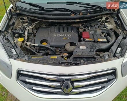 Белый Рено Колеос, объемом двигателя 2 л и пробегом 250 тыс. км за 10200 $, фото 12 на Automoto.ua