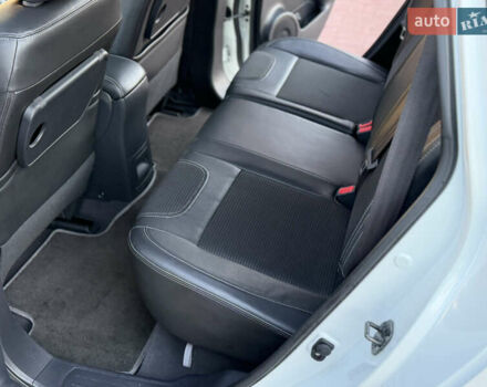 Білий Рено Колеос, об'ємом двигуна 2 л та пробігом 180 тис. км за 12300 $, фото 36 на Automoto.ua