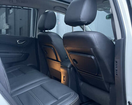 Белый Рено Колеос, объемом двигателя 2 л и пробегом 131 тыс. км за 13800 $, фото 28 на Automoto.ua