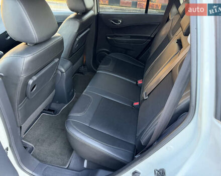 Білий Рено Колеос, об'ємом двигуна 2 л та пробігом 180 тис. км за 12300 $, фото 63 на Automoto.ua