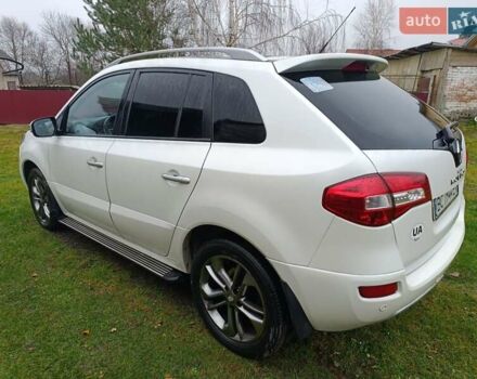 Белый Рено Колеос, объемом двигателя 2 л и пробегом 250 тыс. км за 10200 $, фото 3 на Automoto.ua