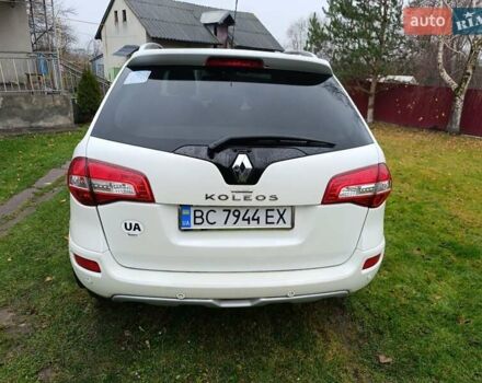 Белый Рено Колеос, объемом двигателя 2 л и пробегом 250 тыс. км за 10200 $, фото 4 на Automoto.ua