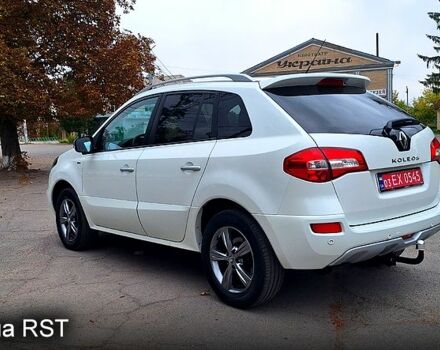 Белый Рено Колеос, объемом двигателя 2 л и пробегом 248 тыс. км за 12900 $, фото 3 на Automoto.ua