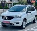 Белый Рено Колеос, объемом двигателя 2 л и пробегом 214 тыс. км за 12100 $, фото 2 на Automoto.ua