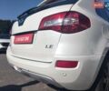 Білий Рено Колеос, об'ємом двигуна 2 л та пробігом 142 тис. км за 10700 $, фото 5 на Automoto.ua