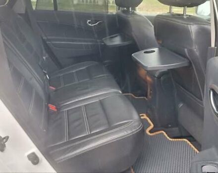 Белый Рено Колеос, объемом двигателя 2 л и пробегом 182 тыс. км за 13300 $, фото 84 на Automoto.ua