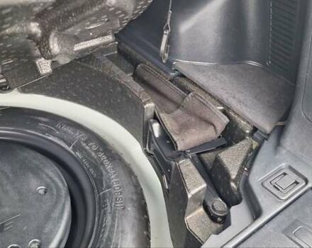 Белый Рено Колеос, объемом двигателя 2 л и пробегом 182 тыс. км за 13300 $, фото 21 на Automoto.ua