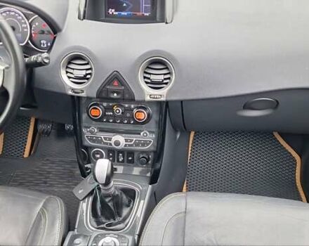 Белый Рено Колеос, объемом двигателя 2 л и пробегом 182 тыс. км за 13300 $, фото 92 на Automoto.ua