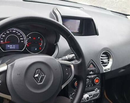 Белый Рено Колеос, объемом двигателя 2 л и пробегом 182 тыс. км за 13300 $, фото 127 на Automoto.ua