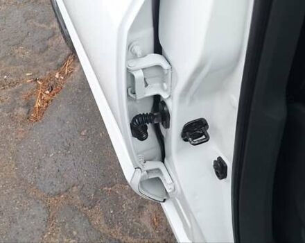 Белый Рено Колеос, объемом двигателя 2 л и пробегом 182 тыс. км за 13300 $, фото 74 на Automoto.ua