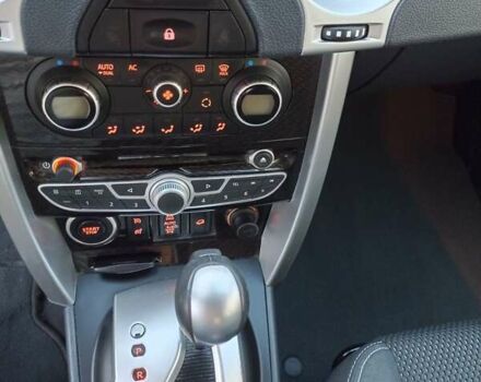 Білий Рено Колеос, об'ємом двигуна 2 л та пробігом 187 тис. км за 11899 $, фото 17 на Automoto.ua