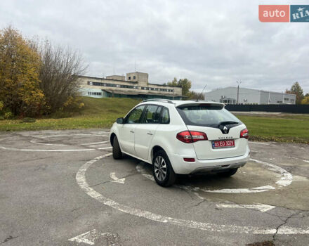 Рено Колеос 2013 в Конотопе на Automoto.ua Белый Рено Колеос, объемом двигателя 2 л и пробегом 254 тыс. км за 11700 $, фото 10 на Automoto.ua