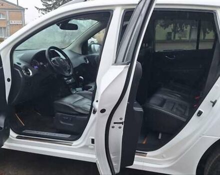 Белый Рено Колеос, объемом двигателя 2 л и пробегом 182 тыс. км за 13300 $, фото 12 на Automoto.ua