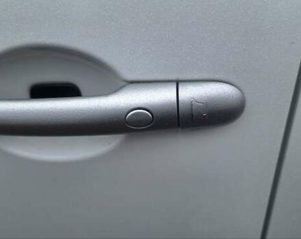 Белый Рено Колеос, объемом двигателя 2 л и пробегом 182 тыс. км за 13300 $, фото 25 на Automoto.ua