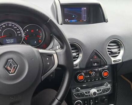 Белый Рено Колеос, объемом двигателя 2 л и пробегом 182 тыс. км за 13300 $, фото 122 на Automoto.ua