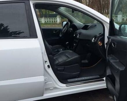 Белый Рено Колеос, объемом двигателя 2 л и пробегом 182 тыс. км за 13300 $, фото 8 на Automoto.ua