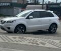 Белый Рено Колеос, объемом двигателя 2 л и пробегом 260 тыс. км за 4500 $, фото 1 на Automoto.ua