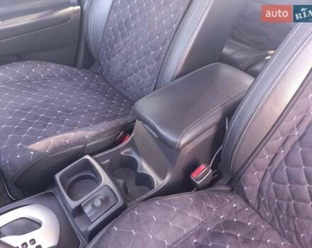 Білий Рено Колеос, об'ємом двигуна 2 л та пробігом 142 тис. км за 10700 $, фото 13 на Automoto.ua