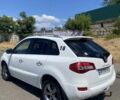 Білий Рено Колеос, об'ємом двигуна 2 л та пробігом 260 тис. км за 12500 $, фото 1 на Automoto.ua