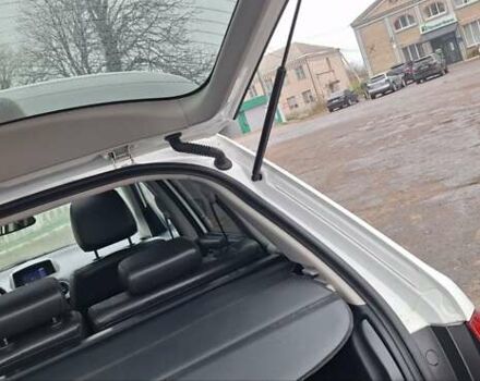 Белый Рено Колеос, объемом двигателя 2 л и пробегом 182 тыс. км за 13300 $, фото 17 на Automoto.ua