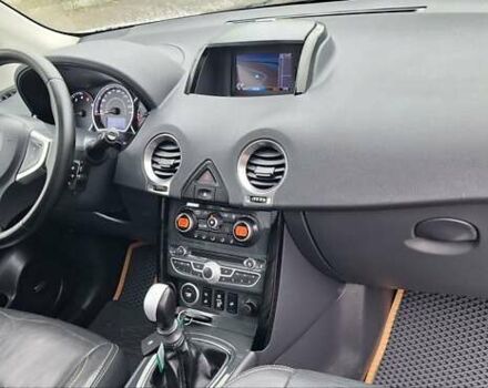 Белый Рено Колеос, объемом двигателя 2 л и пробегом 182 тыс. км за 13300 $, фото 76 на Automoto.ua