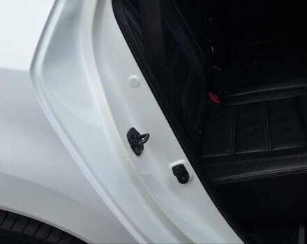 Белый Рено Колеос, объемом двигателя 2 л и пробегом 182 тыс. км за 13300 $, фото 79 на Automoto.ua