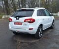 Белый Рено Колеос, объемом двигателя 2 л и пробегом 182 тыс. км за 13300 $, фото 102 на Automoto.ua