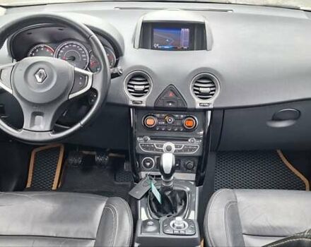 Белый Рено Колеос, объемом двигателя 2 л и пробегом 182 тыс. км за 13300 $, фото 13 на Automoto.ua