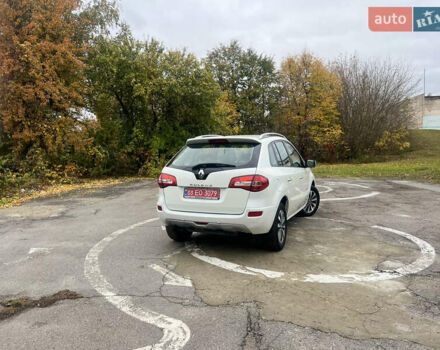 Рено Колеос 2013 в Конотопе на Automoto.ua Белый Рено Колеос, объемом двигателя 2 л и пробегом 254 тыс. км за 11700 $, фото 8 на Automoto.ua