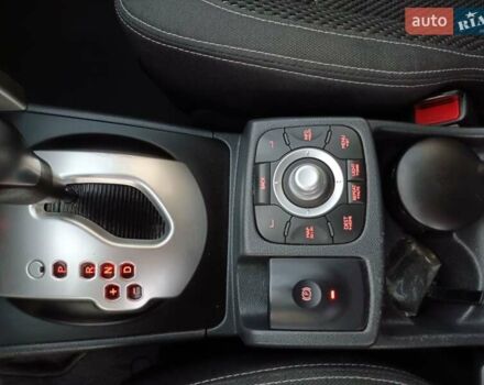 Білий Рено Колеос, об'ємом двигуна 2 л та пробігом 187 тис. км за 11899 $, фото 10 на Automoto.ua