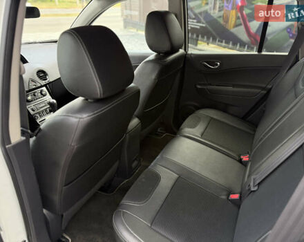 Белый Рено Колеос, объемом двигателя 2 л и пробегом 192 тыс. км за 15500 $, фото 33 на Automoto.ua