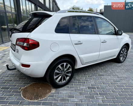 Белый Рено Колеос, объемом двигателя 2 л и пробегом 192 тыс. км за 15500 $, фото 12 на Automoto.ua