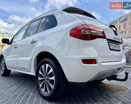 Белый Рено Колеос, объемом двигателя 2 л и пробегом 192 тыс. км за 15500 $, фото 6 на Automoto.ua