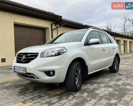 Білий Рено Колеос, об'ємом двигуна 2 л та пробігом 256 тис. км за 10900 $, фото 4 на Automoto.ua