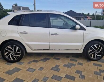 Рено Колеос 2014 в Киеве на Automoto.ua Белый Рено Колеос, объемом двигателя 2 л и пробегом 178 тыс. км за 13800 $, фото 2 на Automoto.ua