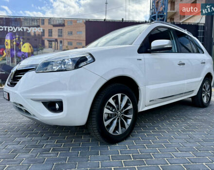 Белый Рено Колеос, объемом двигателя 2 л и пробегом 192 тыс. км за 15500 $, фото 2 на Automoto.ua