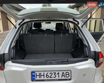 Білий Рено Колеос, об'ємом двигуна 2 л та пробігом 256 тис. км за 10900 $, фото 24 на Automoto.ua