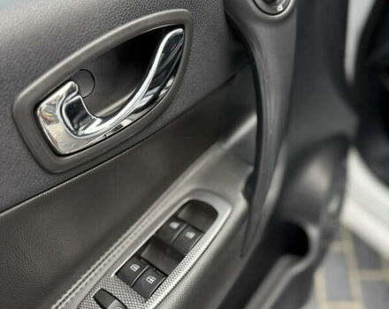 Белый Рено Колеос, объемом двигателя 2 л и пробегом 192 тыс. км за 15500 $, фото 25 на Automoto.ua