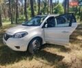 Белый Рено Колеос, объемом двигателя 2 л и пробегом 202 тыс. км за 10700 $, фото 18 на Automoto.ua