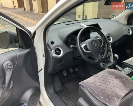 Білий Рено Колеос, об'ємом двигуна 2 л та пробігом 256 тис. км за 10900 $, фото 14 на Automoto.ua