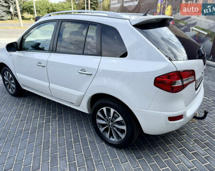 Белый Рено Колеос, объемом двигателя 2 л и пробегом 192 тыс. км за 15500 $, фото 5 на Automoto.ua