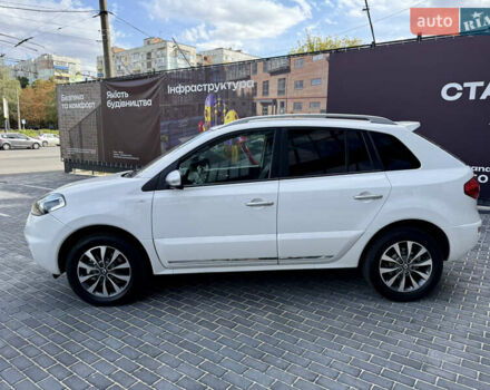 Белый Рено Колеос, объемом двигателя 2 л и пробегом 192 тыс. км за 15500 $, фото 4 на Automoto.ua