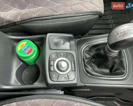 Білий Рено Колеос, об'ємом двигуна 2 л та пробігом 256 тис. км за 10900 $, фото 34 на Automoto.ua